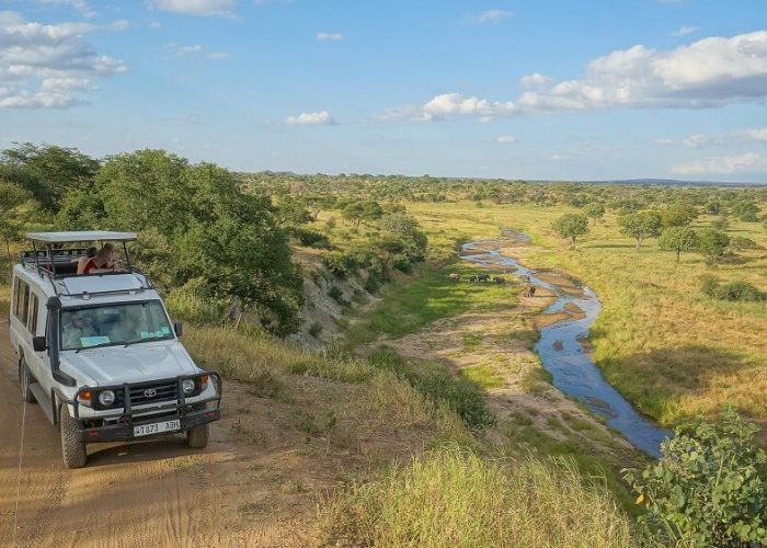 game drive in ngorongro